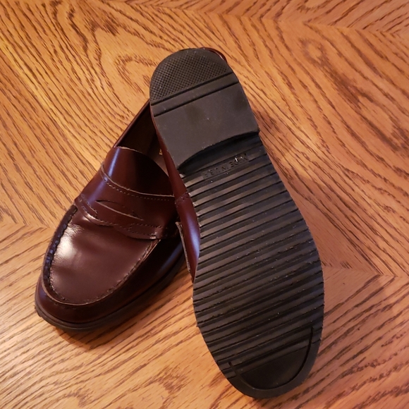 Trader Bay Leather loafers Size 2D - Picture 2 of 2